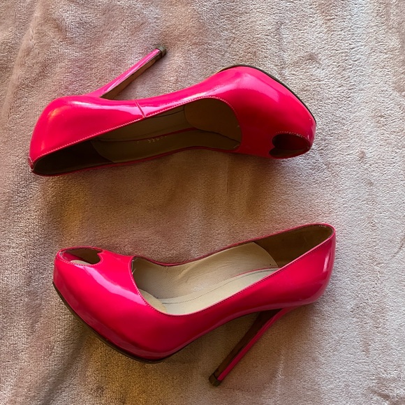 Pre owned Alexander McQueen patent leather heels - Picture 2 of 8